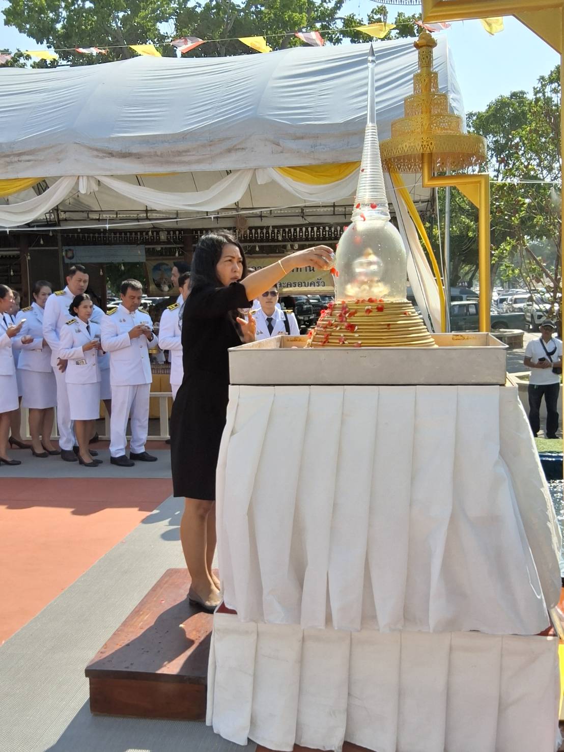 title - ส.ป.ก.นครปฐม เข้าร่วมพิธีอัญเชิญพระบรมสารีริกธาตุ เนื่องในประเพณีสงกรานต์ 2569